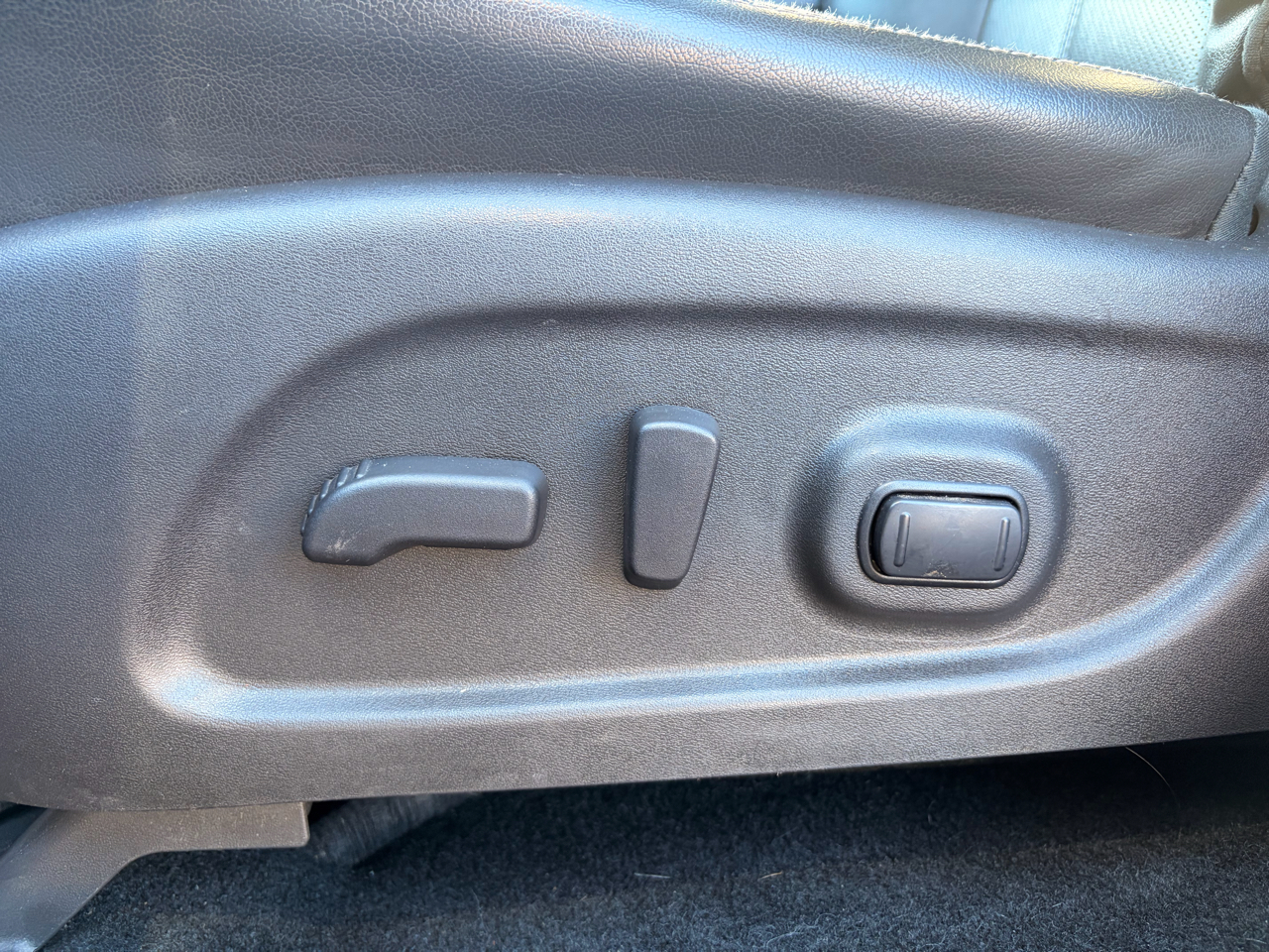 Nissan Pathfinder 4WD 4dr Platinum 2015