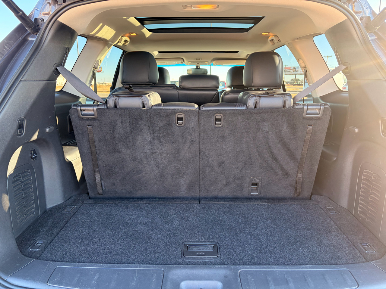 Nissan Pathfinder 4WD 4dr Platinum 2015