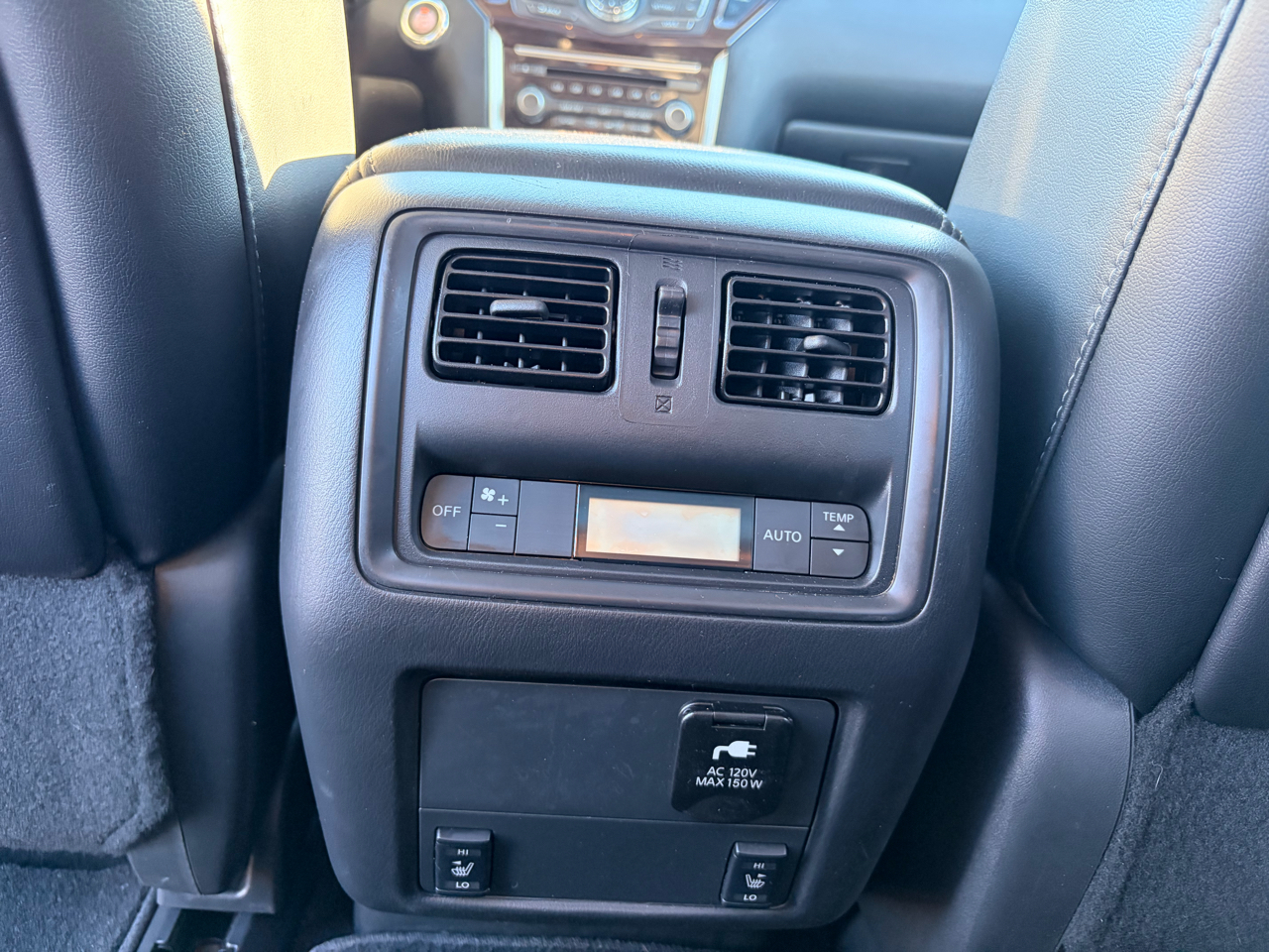 Nissan Pathfinder 4WD 4dr Platinum 2015