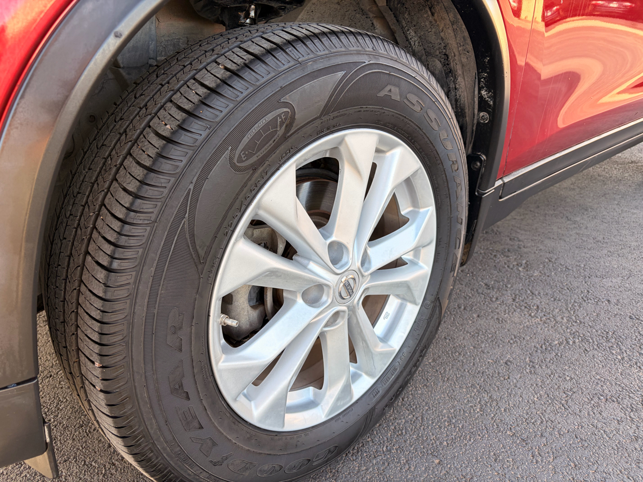 Nissan Rogue FWD 4dr SV 2015