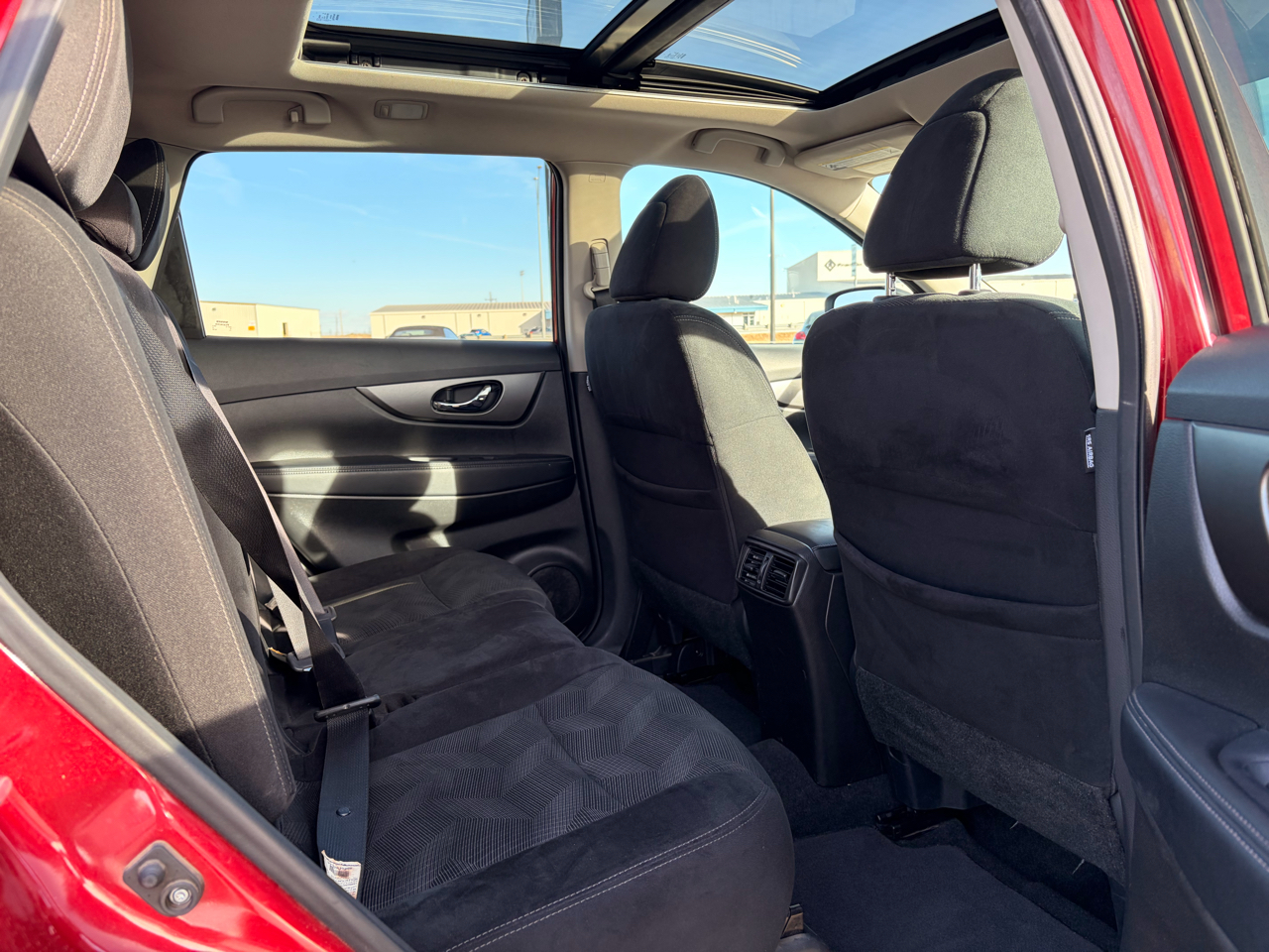 Nissan Rogue FWD 4dr SV 2015