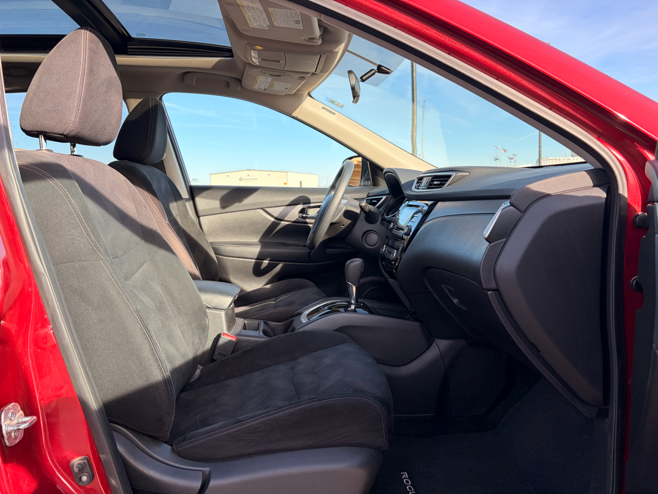 Nissan Rogue FWD 4dr SV 2015