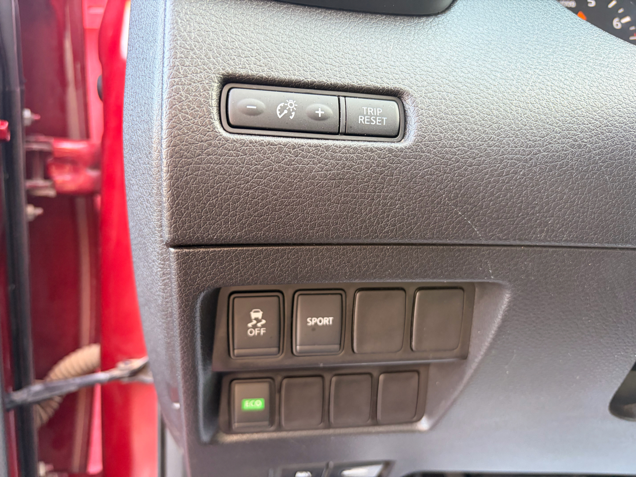 Nissan Rogue FWD 4dr SV 2015