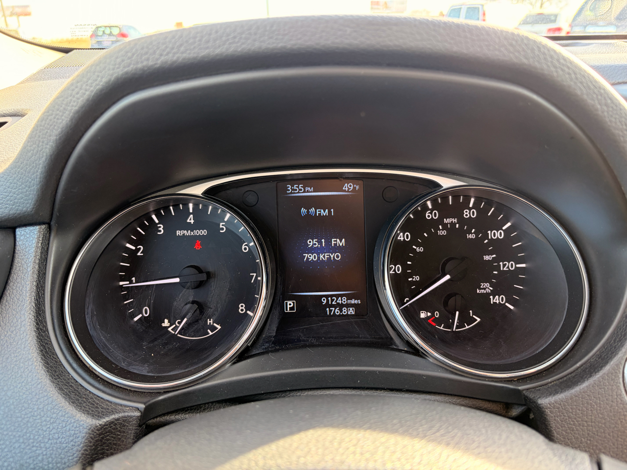 Nissan Rogue FWD 4dr SV 2015