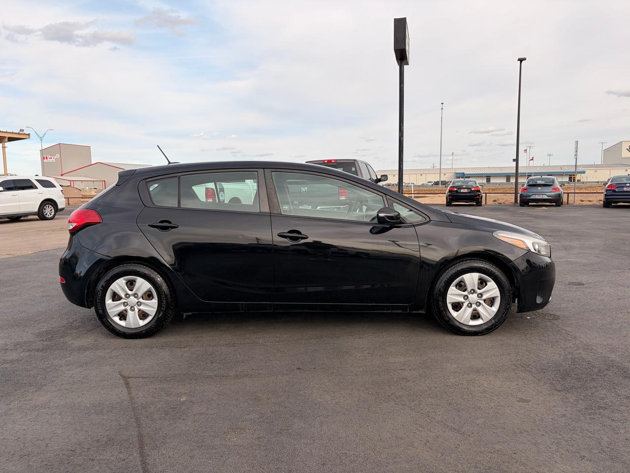 Kia Forte5 LX Auto 2017