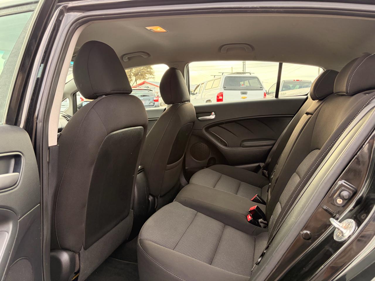 Kia Forte5 LX Auto 2017