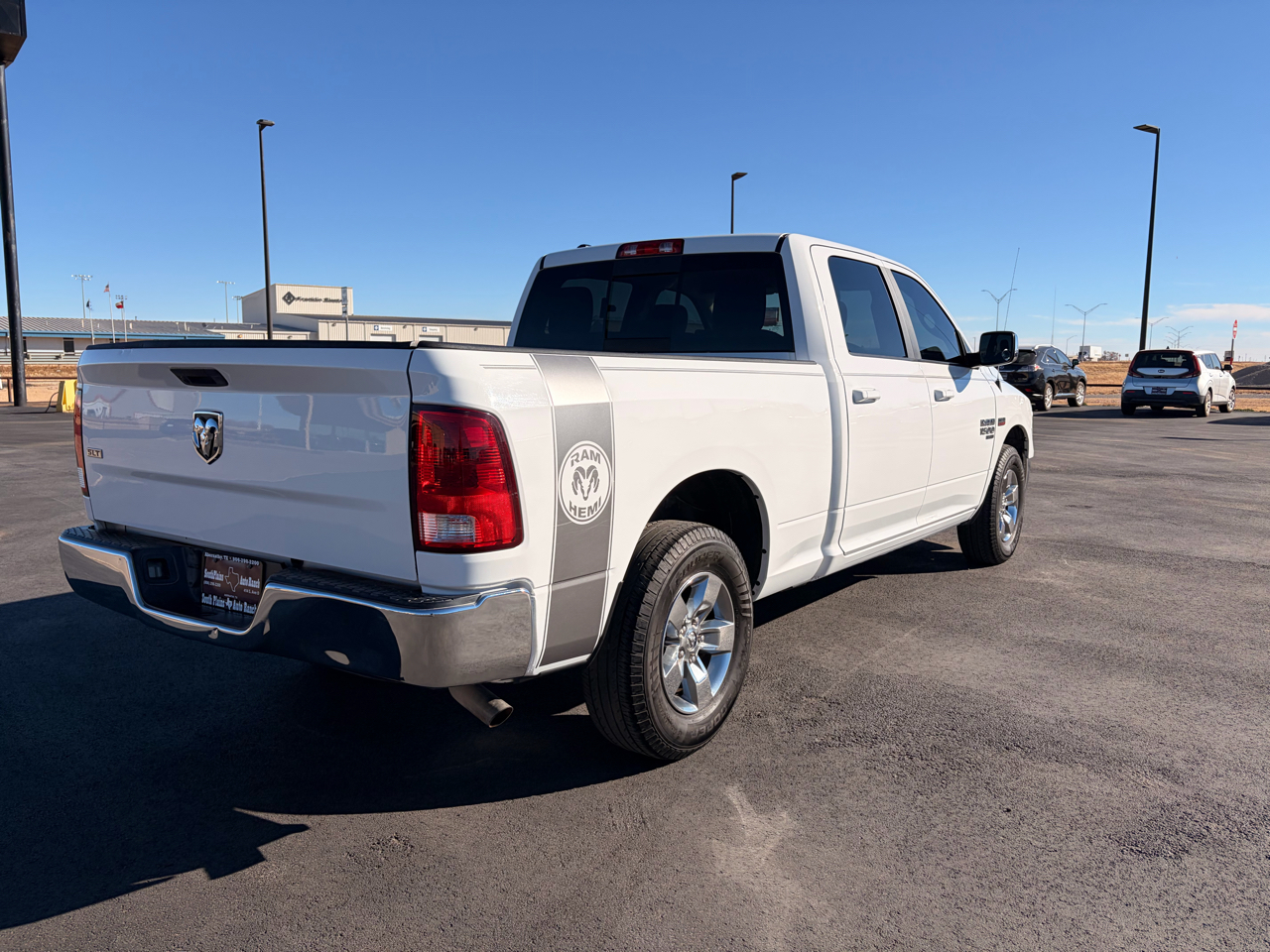 RAM 1500 Classic SLT 4x2 Crew Cab 6'4" Box 2019