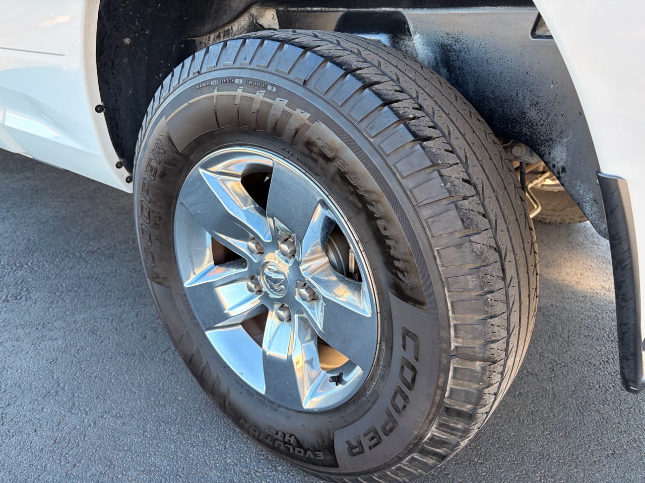 RAM 1500 Classic SLT 4x2 Crew Cab 6'4" Box 2019