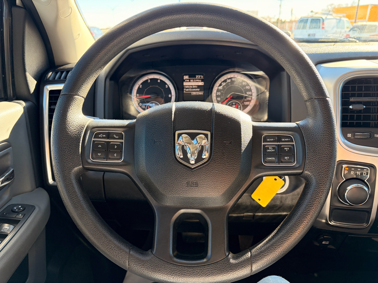 RAM 1500 Classic SLT 4x2 Crew Cab 6'4" Box 2019