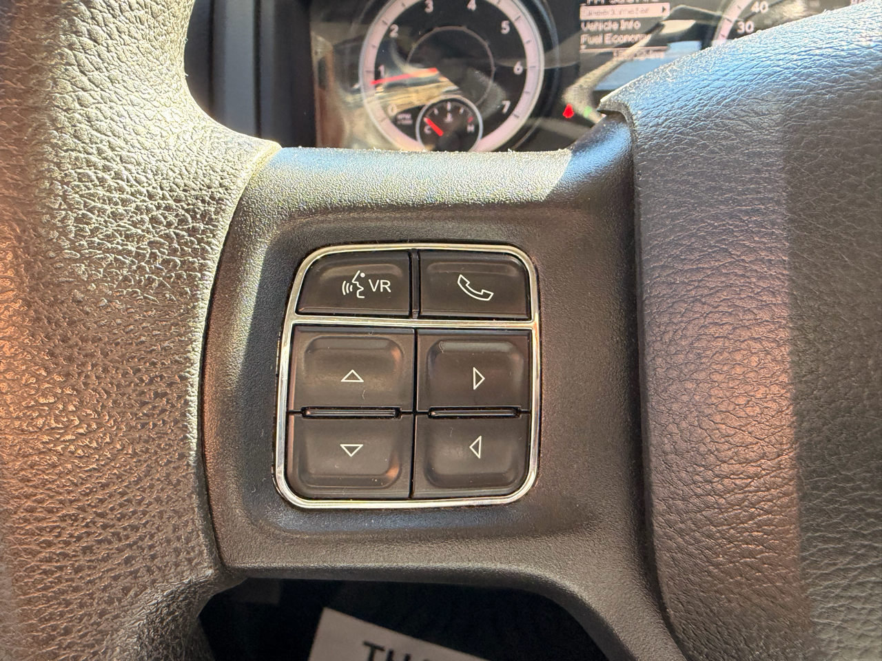 RAM 1500 Classic SLT 4x2 Crew Cab 6'4" Box 2019