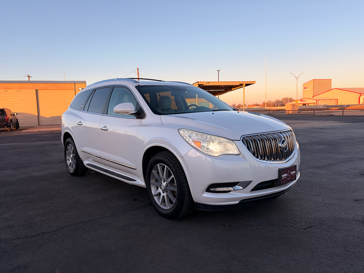 Buick Enclave FWD 4dr Leather 2016