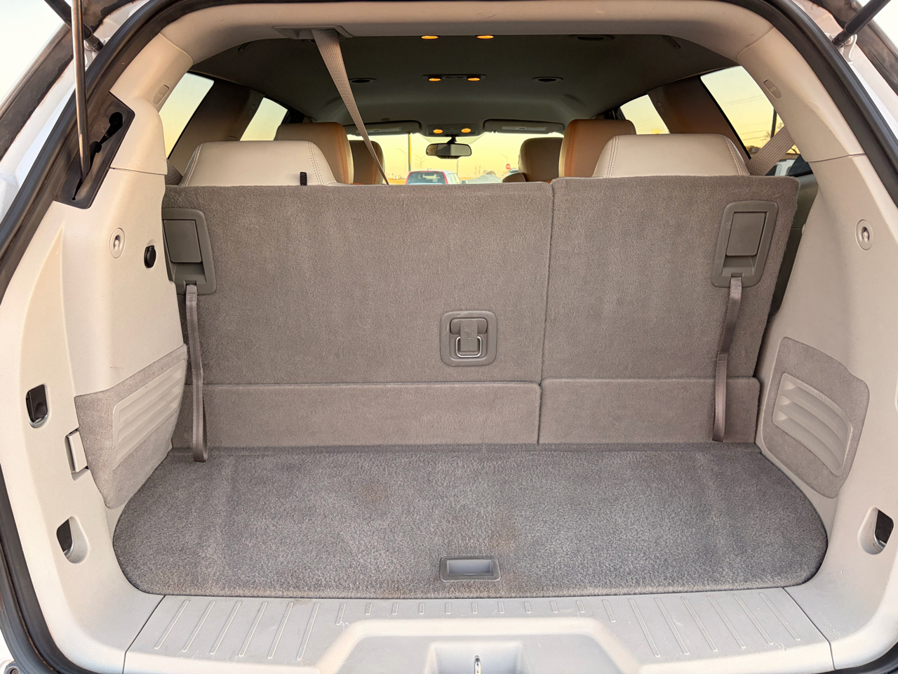 Buick Enclave FWD 4dr Leather 2016