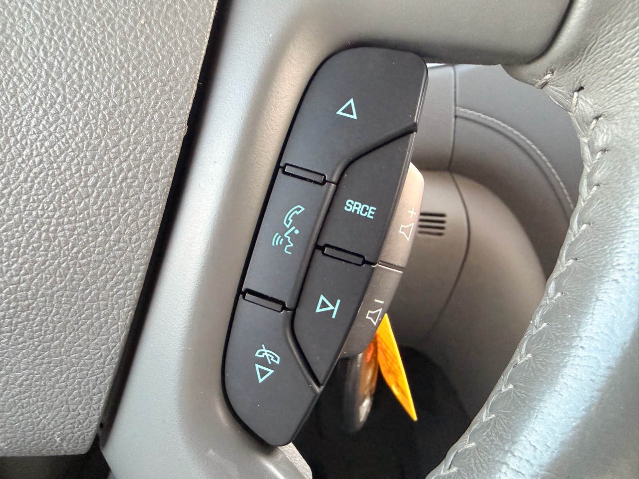 Buick Enclave FWD 4dr Leather 2016