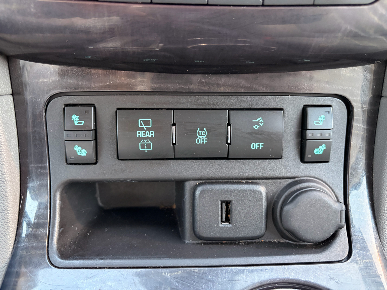 Buick Enclave FWD 4dr Leather 2016