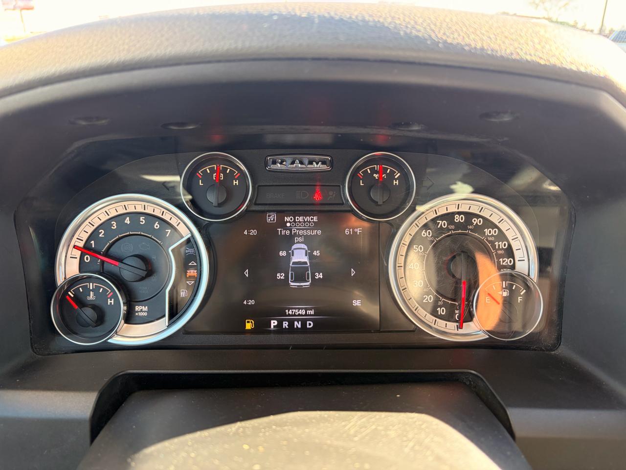 RAM 1500 2WD Crew Cab 140.5" Lone Star 2016