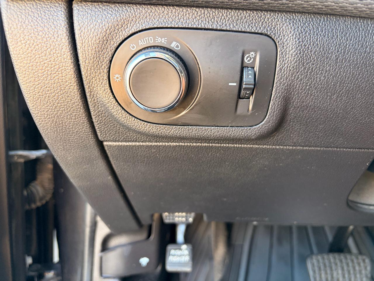 Chevrolet Cruze 4dr Sdn 1.4L LT w/1SD 2017