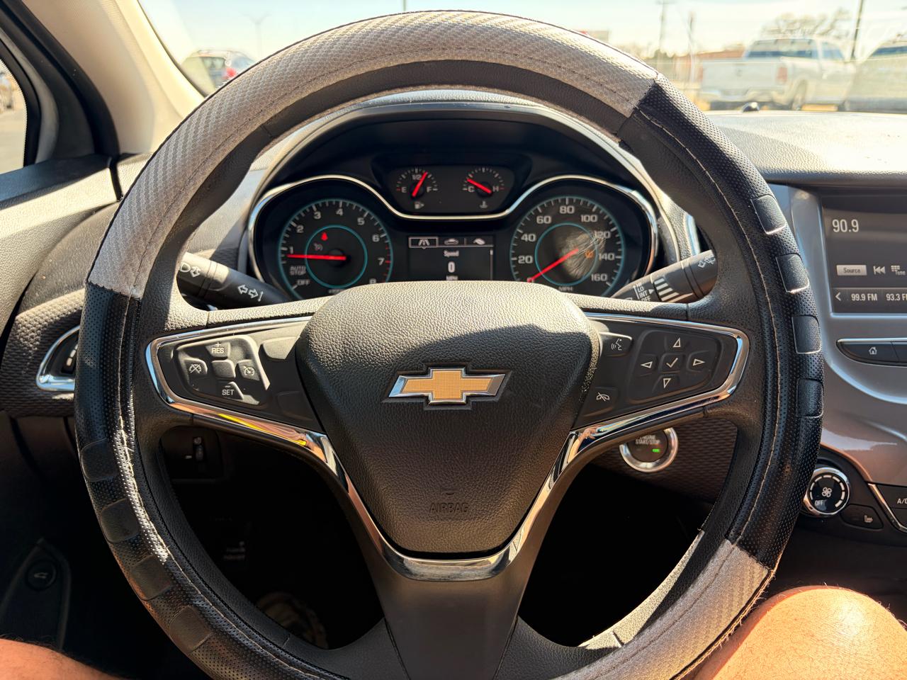 Chevrolet Cruze 4dr Sdn 1.4L LT w/1SD 2017