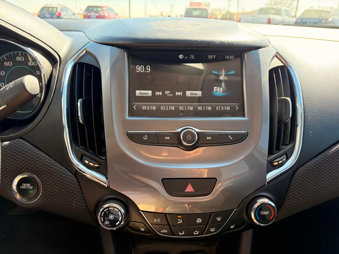 Chevrolet Cruze 4dr Sdn 1.4L LT w/1SD 2017