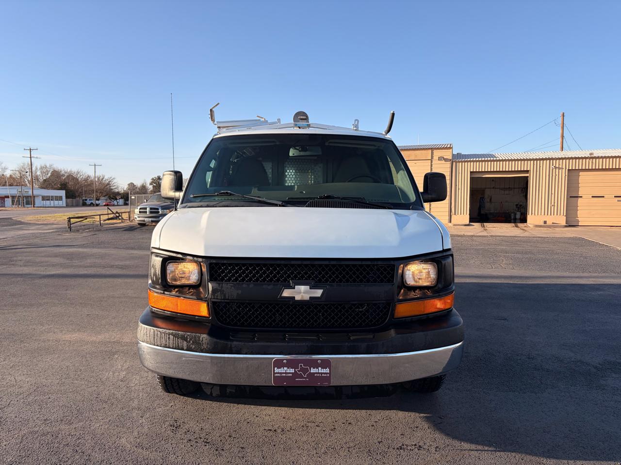 Chevrolet Express Cargo Van RWD 2500 135" 2014