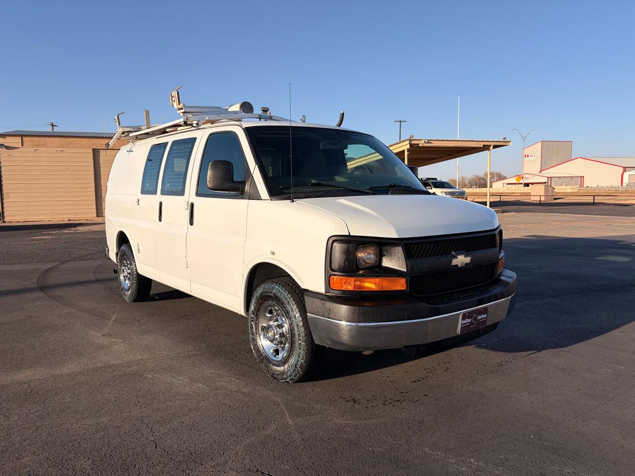 Chevrolet Express Cargo Van RWD 2500 135" 2014