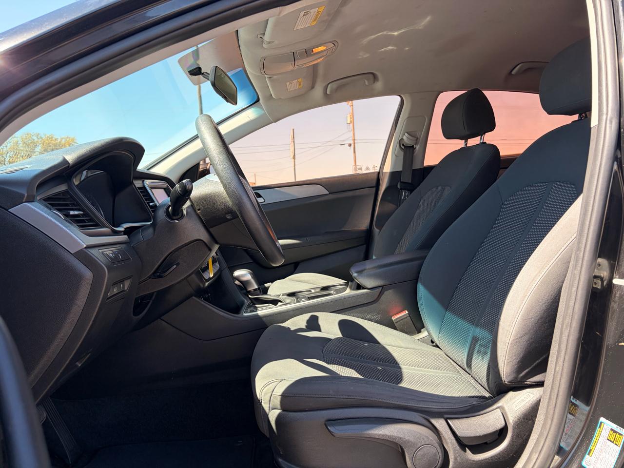 Hyundai Sonata SE 2.4L 2019