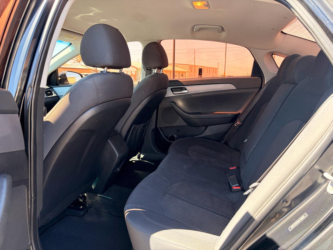 Hyundai Sonata SE 2.4L 2019