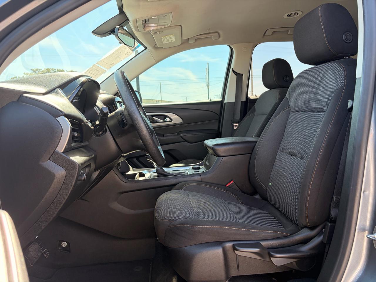 Chevrolet Traverse FWD 4dr LS w/1LS 2018