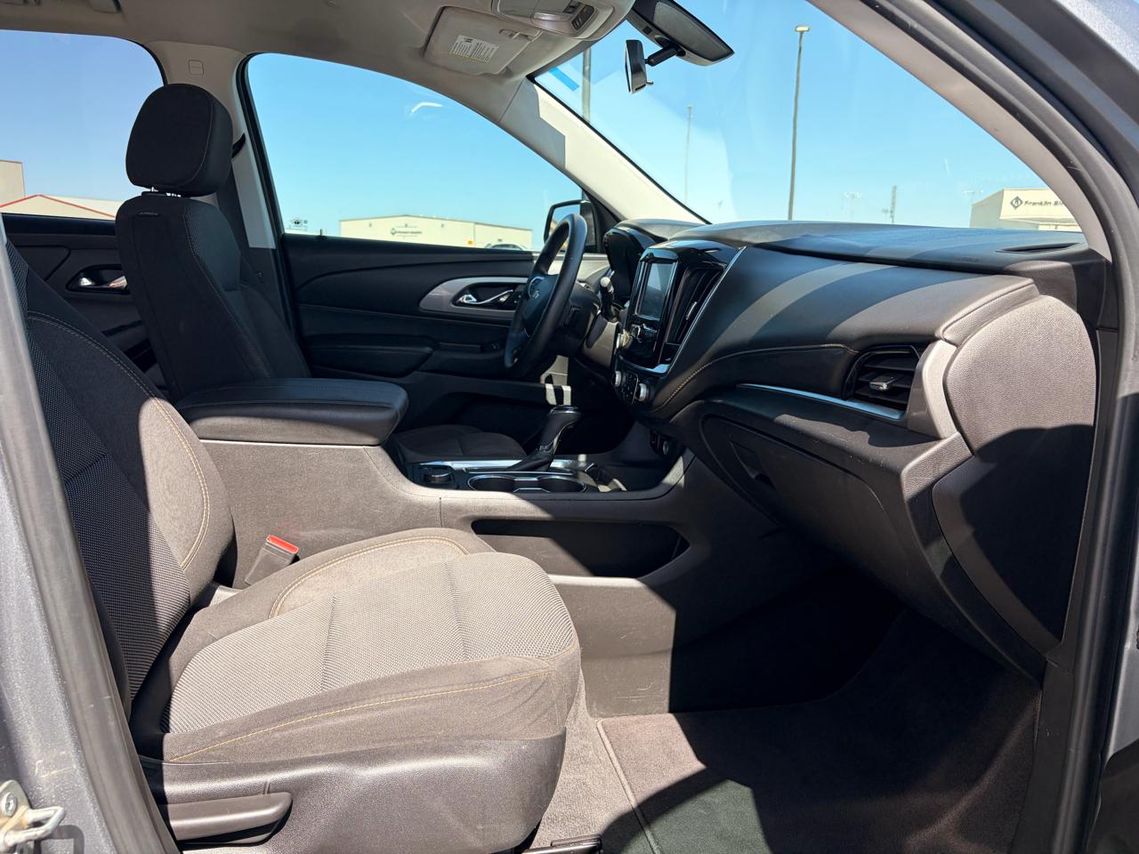 Chevrolet Traverse FWD 4dr LS w/1LS 2018