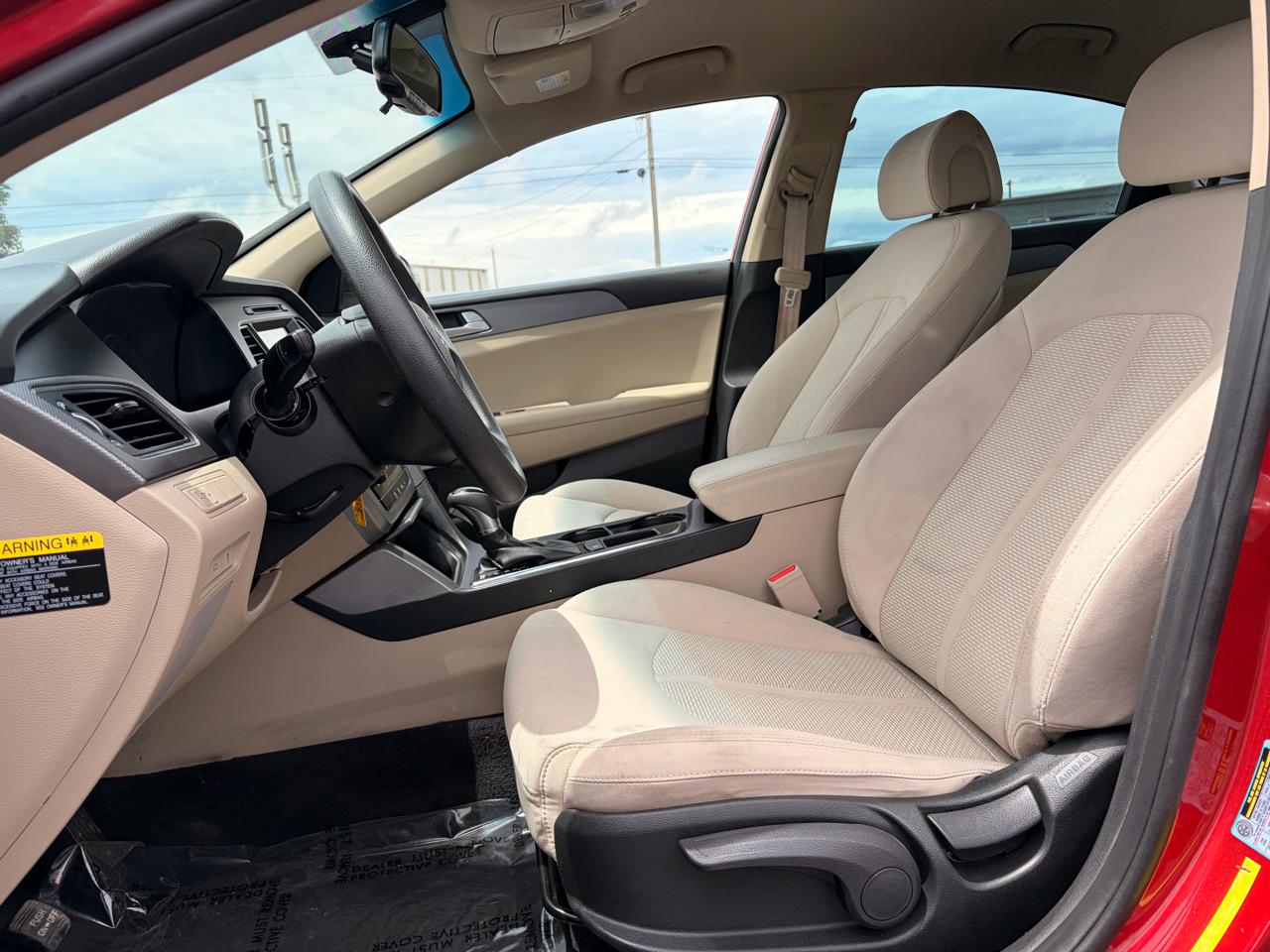 Hyundai Sonata SE 2.4L 2017