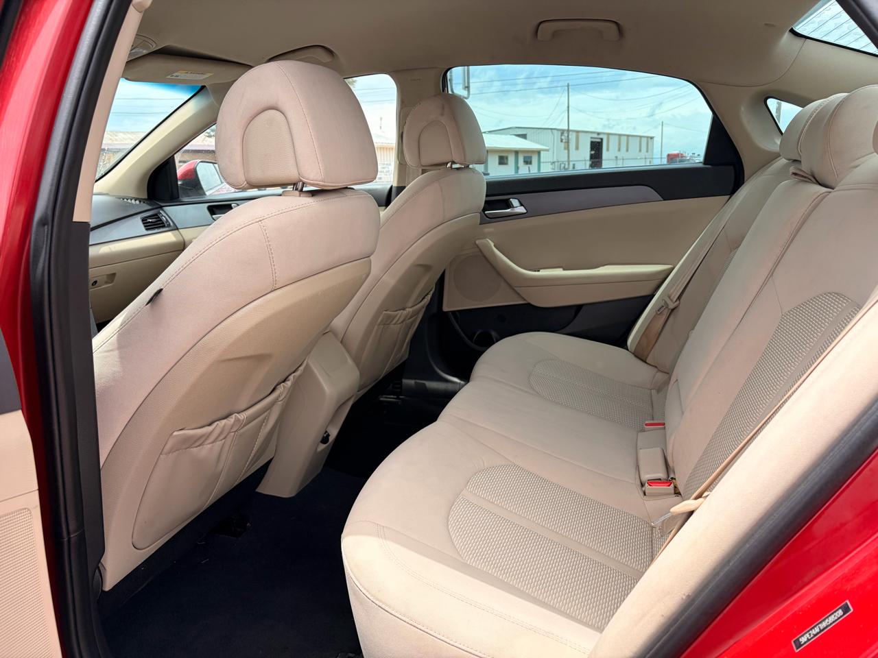 Hyundai Sonata SE 2.4L 2017