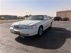 2005 Lincoln Town Car 