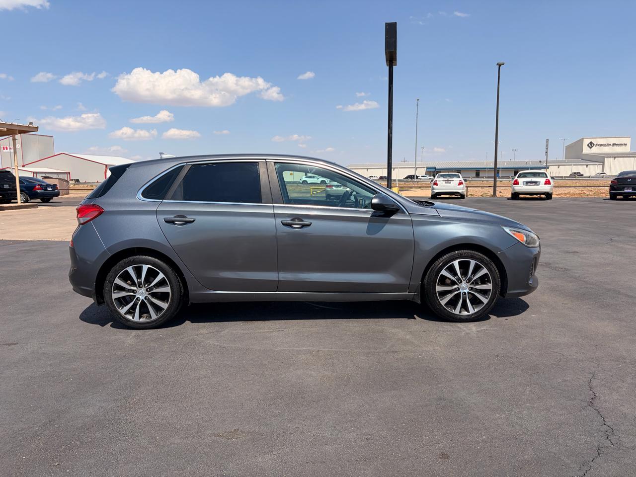 Hyundai Elantra GT Auto 2018
