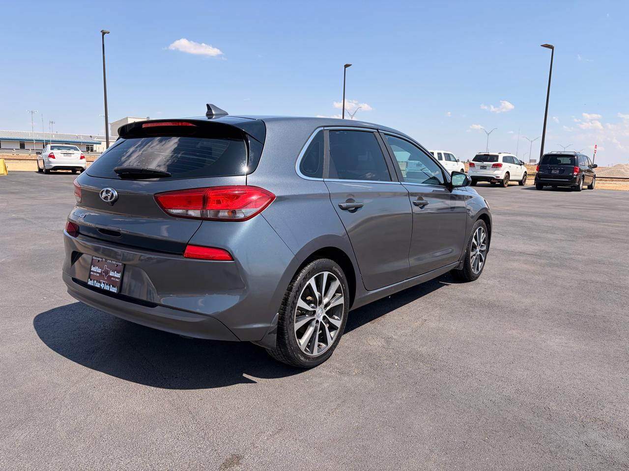 Hyundai Elantra GT Auto 2018
