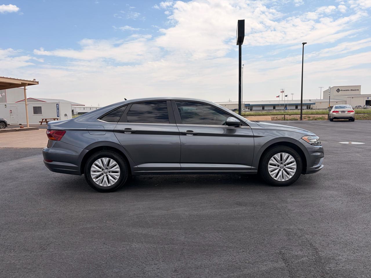 Volkswagen Jetta R-Line Auto w/ULEV 2019