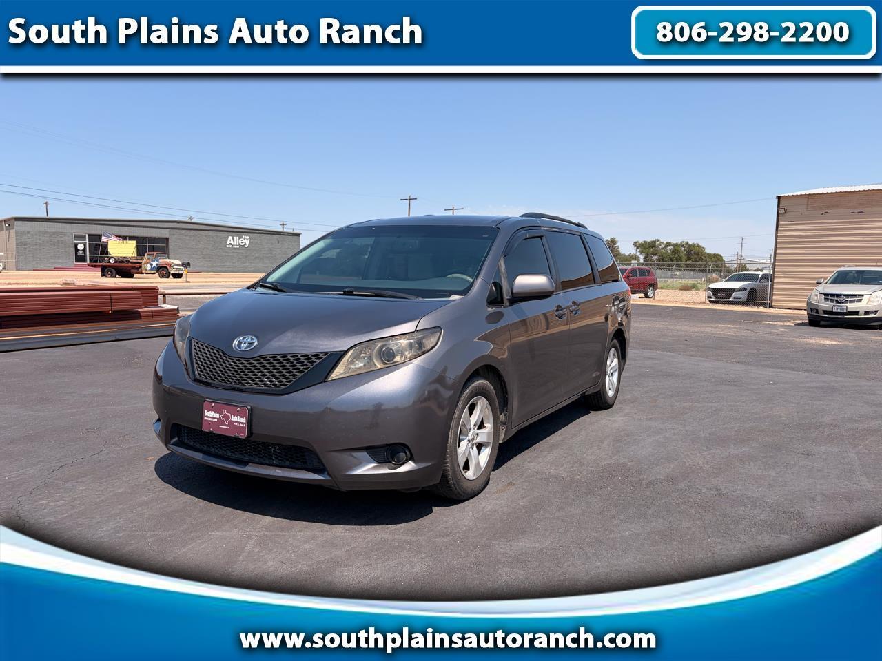 2013 Toyota Sienna 5dr 7-Pass Van V6 LE AAS FWD (Natl)