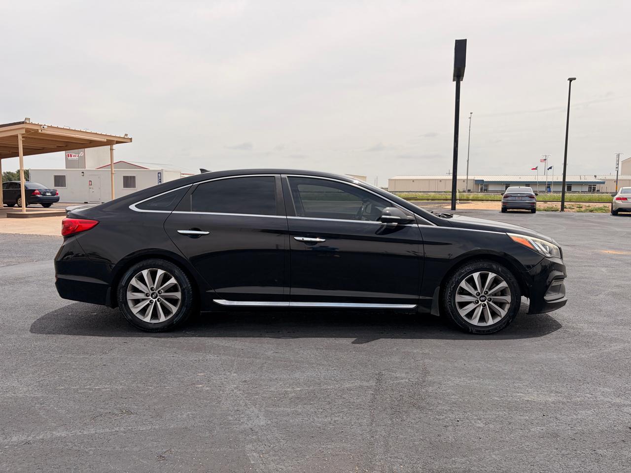 Hyundai Sonata 4dr Sdn 2.4L Sport PZEV 2015