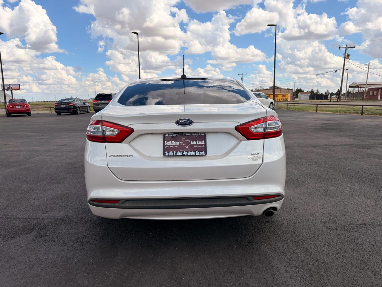 Ford Fusion 4dr Sdn SE FWD 2015
