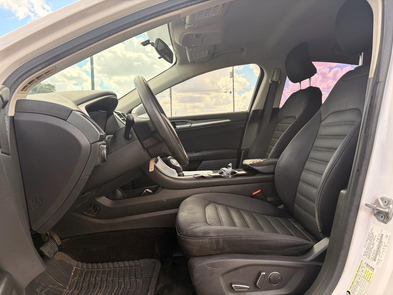 Ford Fusion 4dr Sdn SE FWD 2015