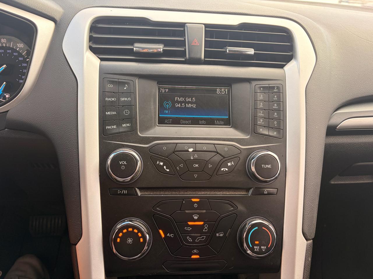 Ford Fusion 4dr Sdn SE FWD 2015