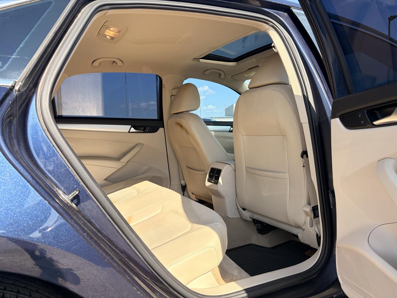 Volkswagen Passat 4dr Sdn 2.0L Manual TDI SE 2013