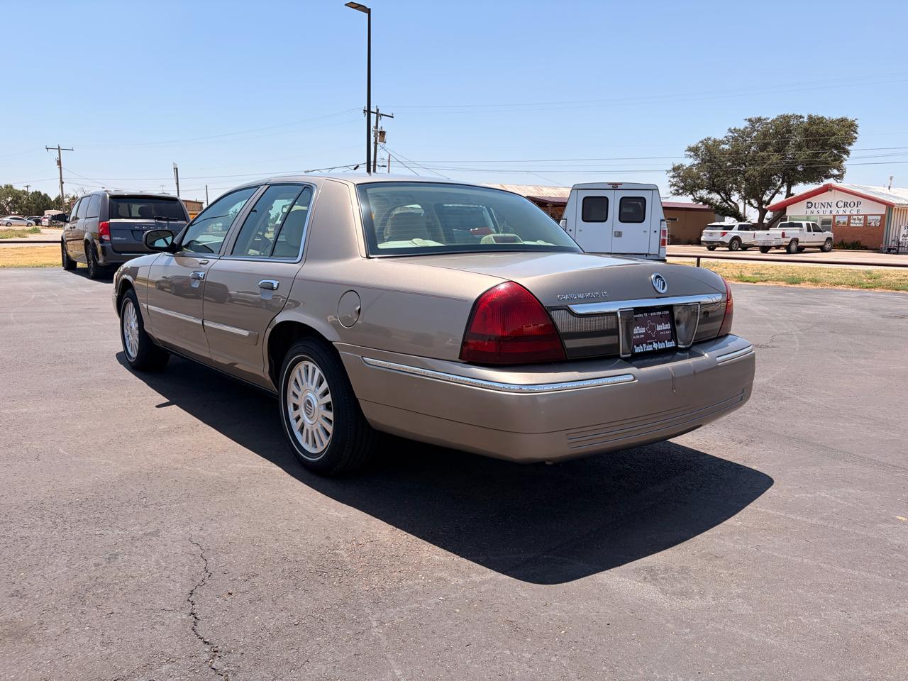 Mercury Grand Marquis 4dr Sdn LS Premium 2006