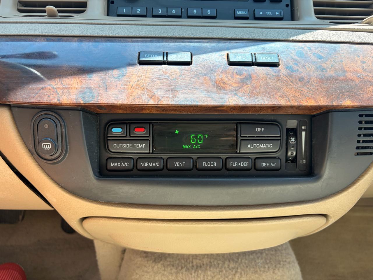 Mercury Grand Marquis 4dr Sdn LS Premium 2006
