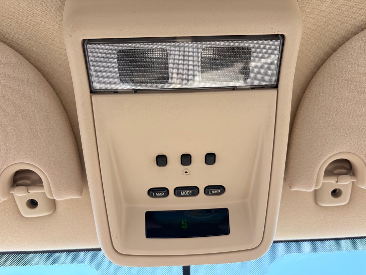 Mercury Grand Marquis 4dr Sdn LS Premium 2006