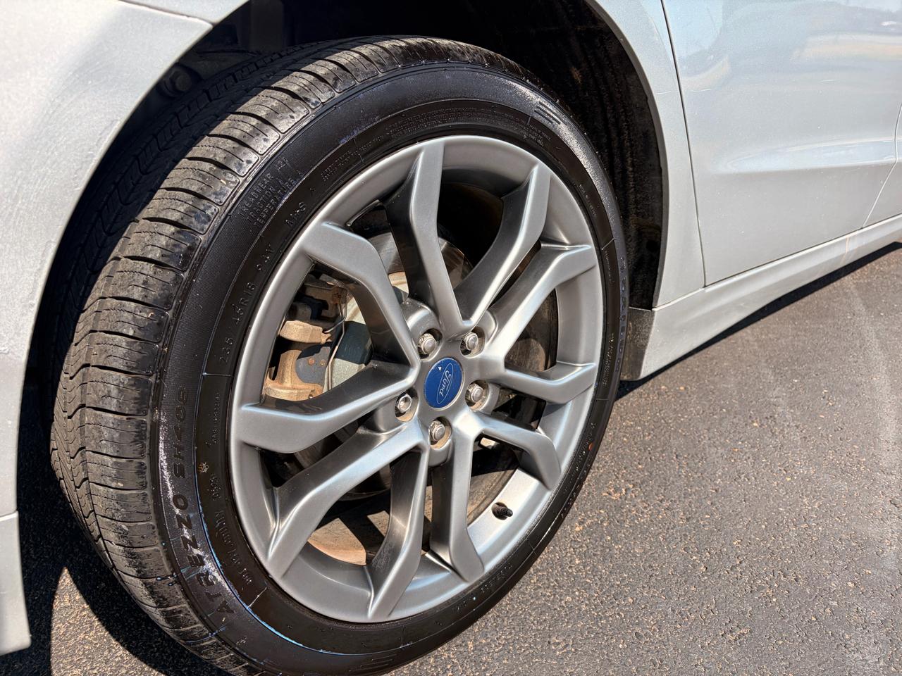 Ford Fusion SE FWD 2017
