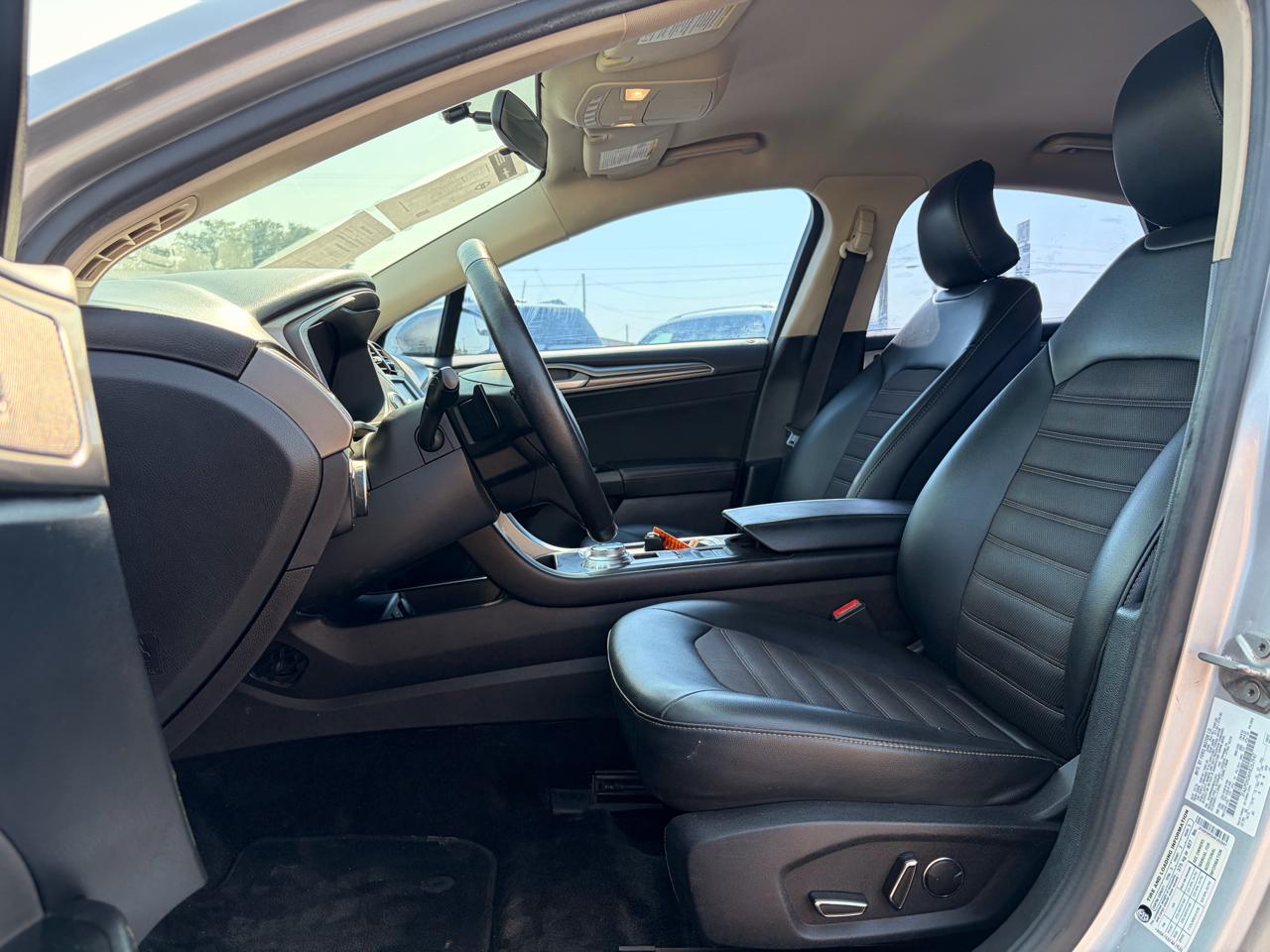 Ford Fusion SE FWD 2017