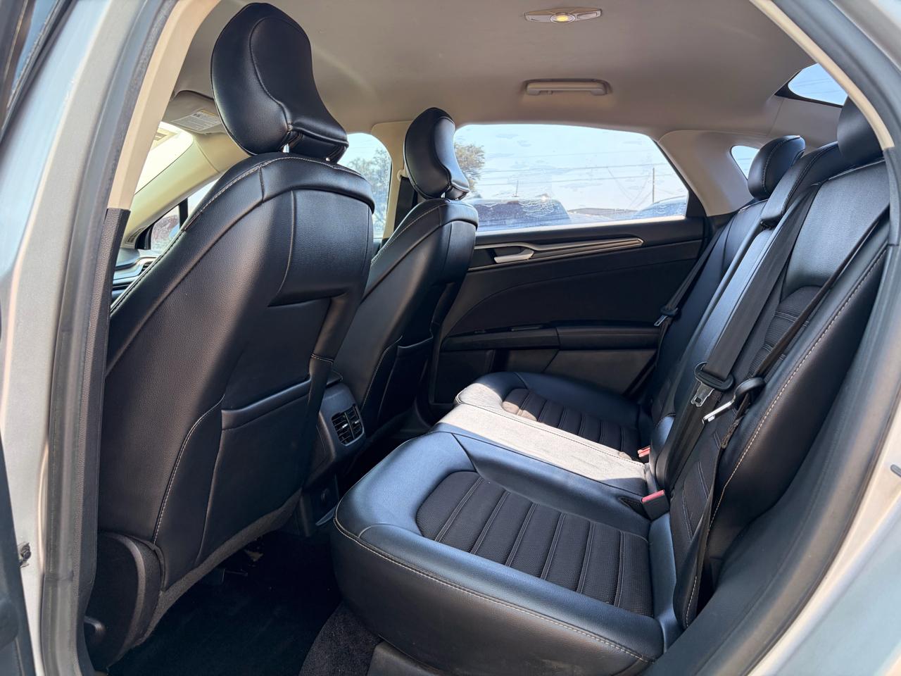 Ford Fusion SE FWD 2017