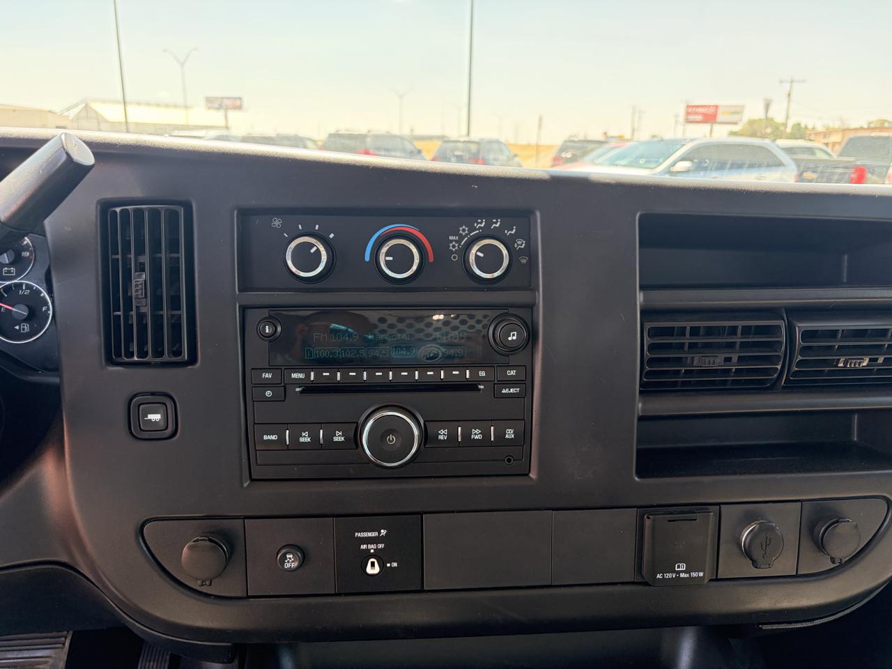 Chevrolet Express Cargo Van RWD 2500 135" 2015