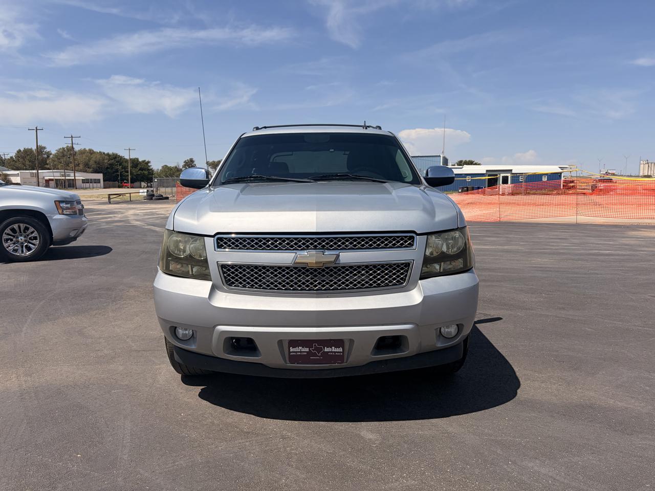 Chevrolet Avalanche 2WD Crew Cab LT 2011