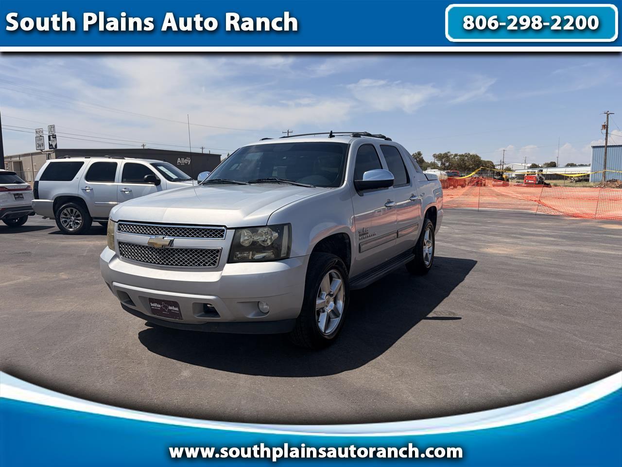 2011 Chevrolet Avalanche 2WD Crew Cab LT