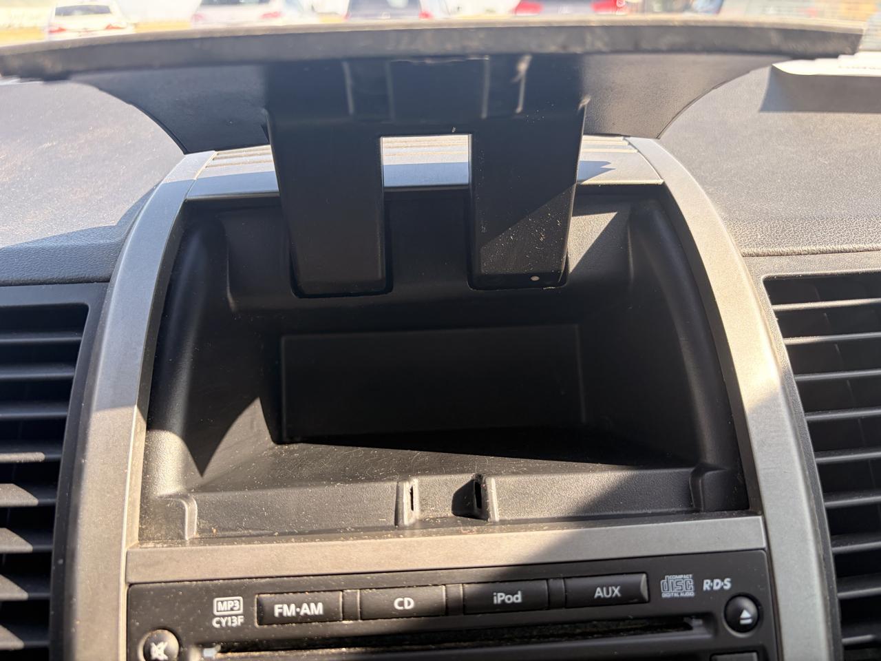 Nissan Sentra 4dr Sdn I4 CVT 2.0 S 2012